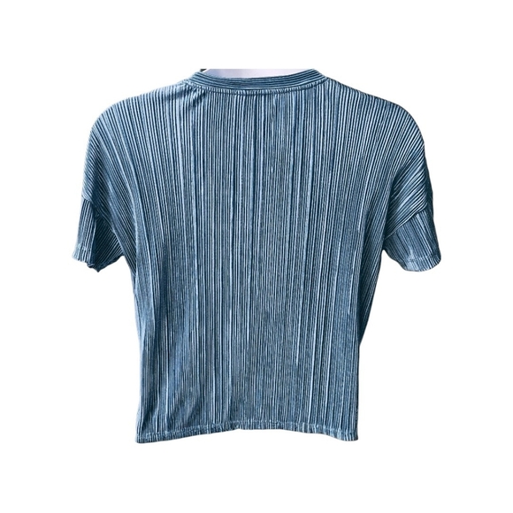 Marc New York S/M Steel Blue Micro Pleated Short Sleeve Subtle Sheen Top - Picture 7 of 12